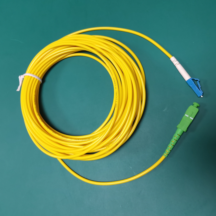 e4ee1d2b23b30b6841c9c33d4f8b923d_LCSimplecable7711746.jpg